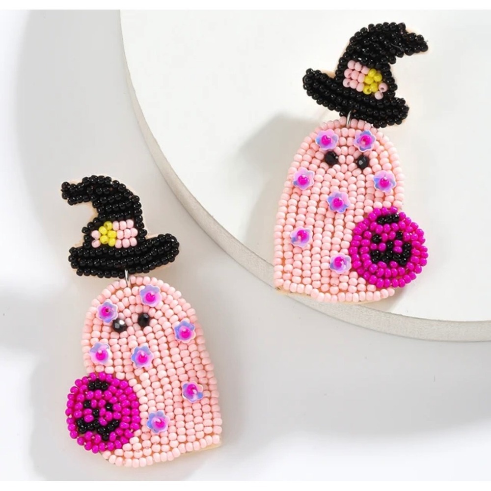Boutique Pink Ghost Halloween Beaded Earrings OS Pink Spooky Witch Hat‎ Pumpkin